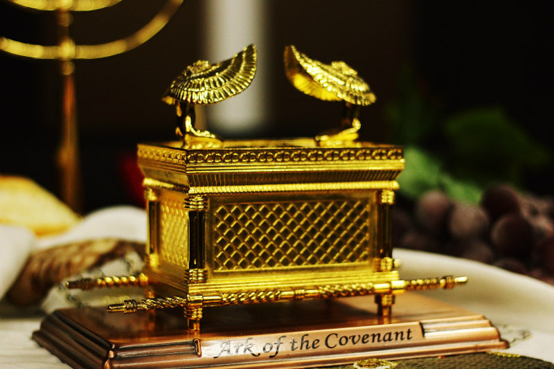 Desktop model of Ark of the Covenant